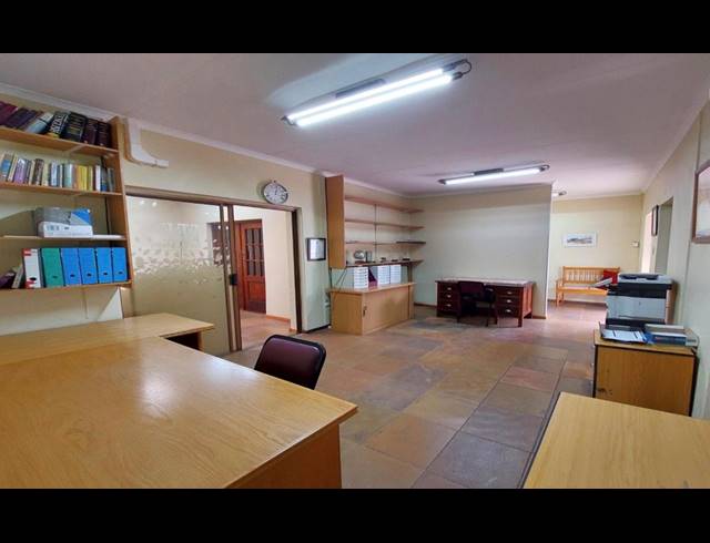 4 BEDROOM HOUSE FOR SALE IN LUKASRAND